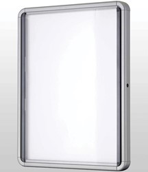 Nobo Premium Plus binnenvitrine, draaideur met slot, magnetisch, 6 x A4
